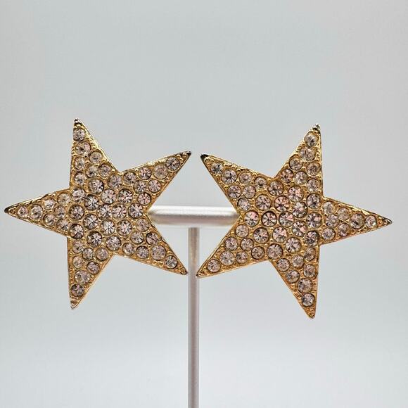 Vintage Tara Rhinestone Star Clip On Earrings Pave Huge Gold Tone Runway Signed - Picture 3 of 16